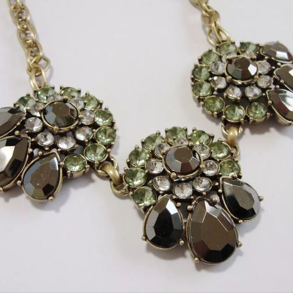 BANANA REPUBLIC ANTIQUE GOLD TONE GREEN/GREY CUT CRYSTAL 18"-20" NECKLACE NWT - Picture 2 of 9